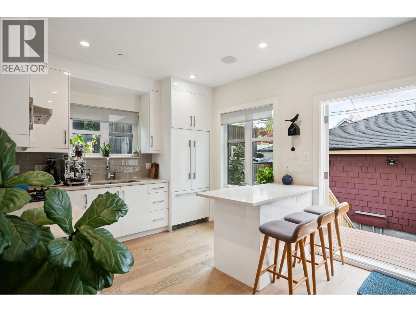 764 E 14th Avenue, Vancouver, British Columbia  V5T 2N3 - Photo 10 - R3064559