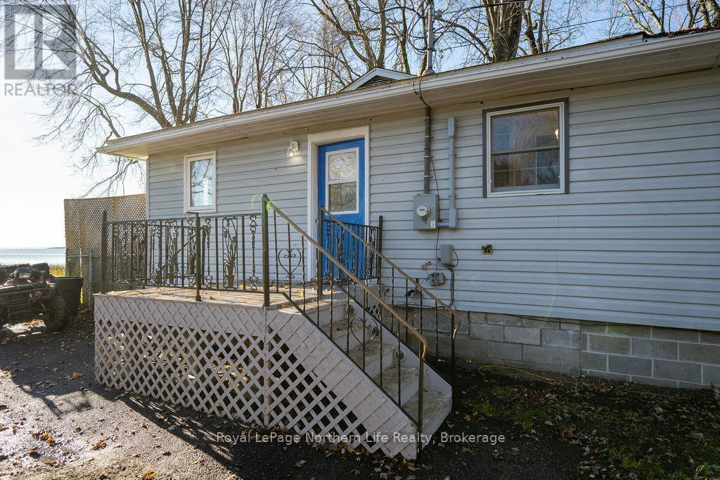 1417 Jocko Point Road, North Bay, Ontario  P1B 3M9 - Photo 7 - X12508192