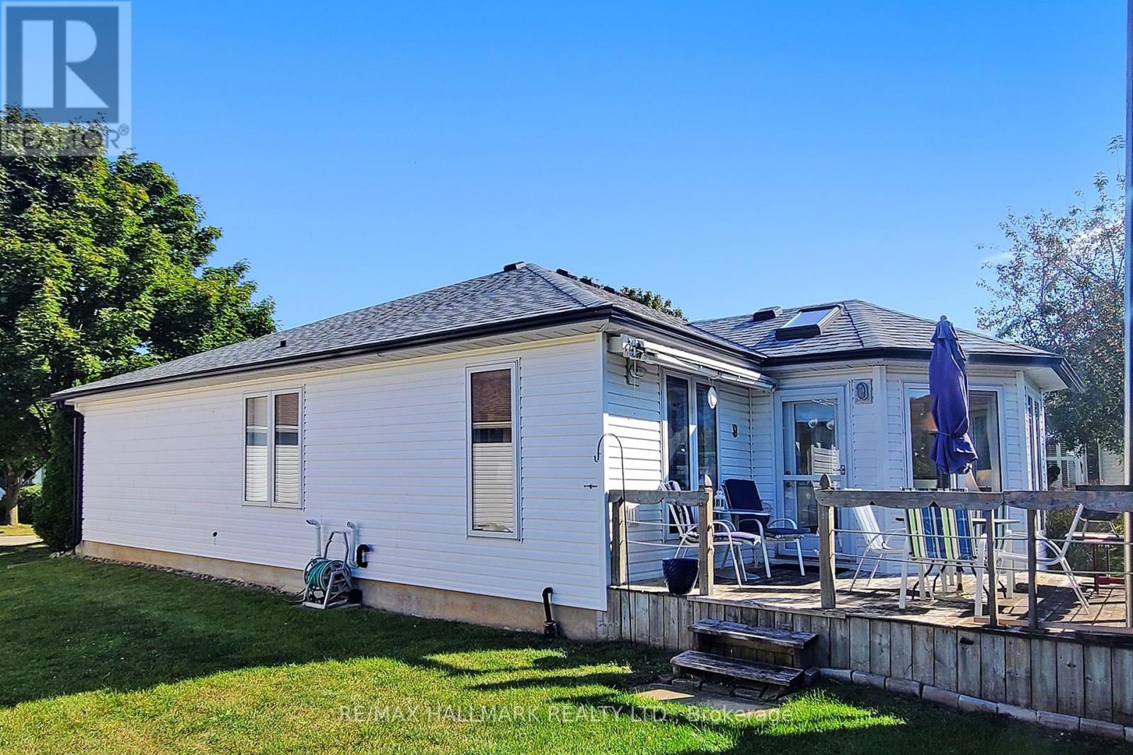 8 Greenfield Place, Wilmot, Ontario  N3A 2G6 - Photo 35 - X12400801