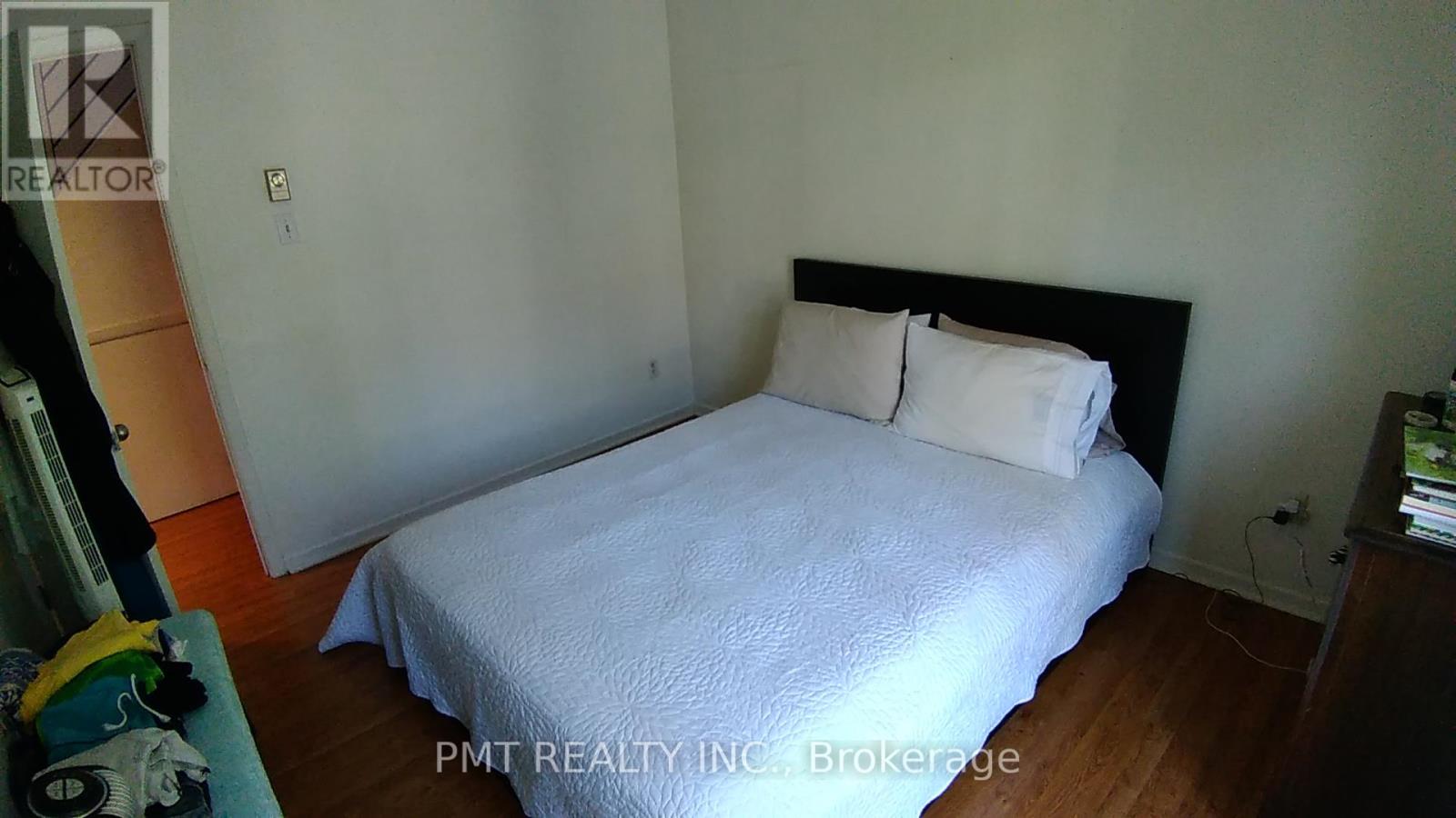 4 - 2064 Queen Street E, Toronto, Ontario  M4E 1C9 - Photo 10 - E12509824