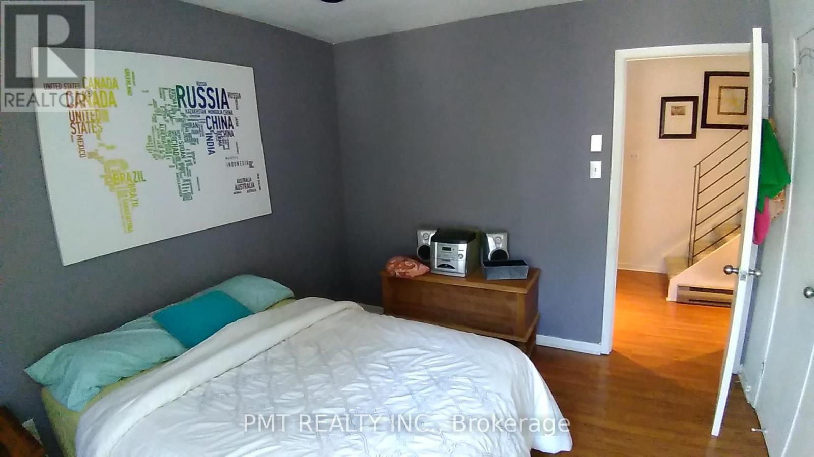 4 - 2064 Queen Street E, Toronto, Ontario  M4E 1C9 - Photo 7 - E12509824