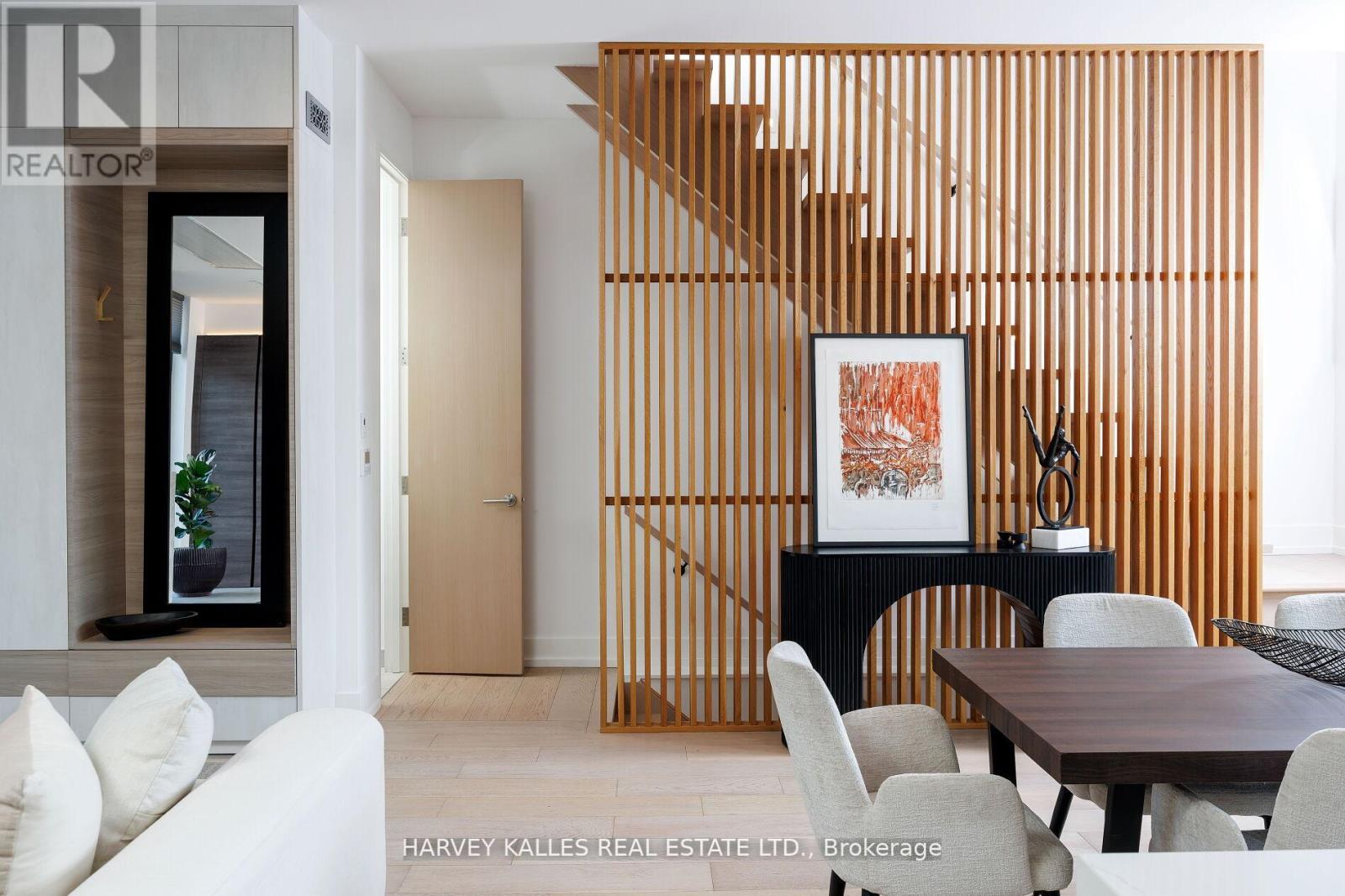 60 Hiltz Avenue, Toronto, Ontario  M4L 2N5 - Photo 12 - E12509864