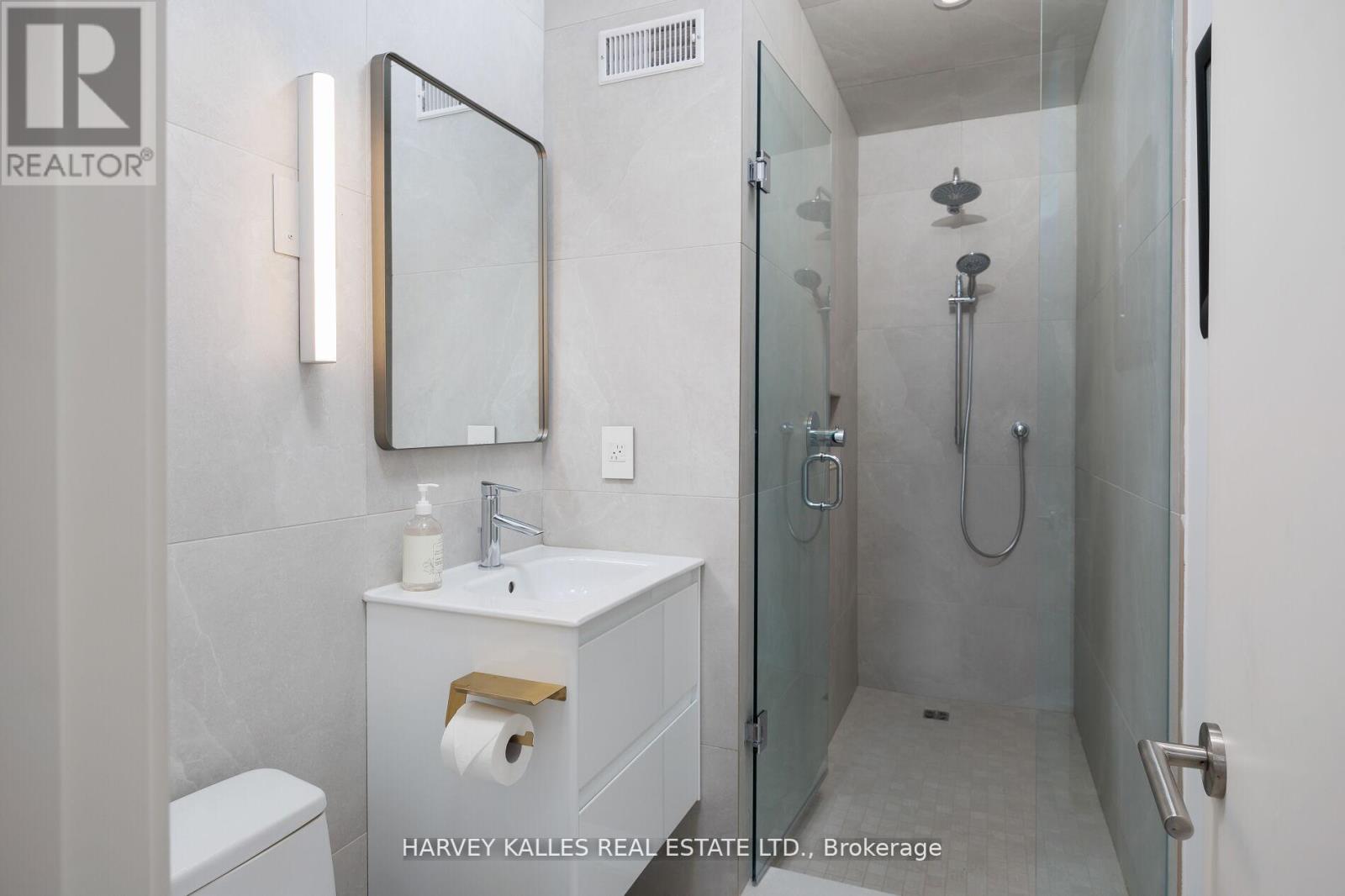 60 Hiltz Avenue, Toronto, Ontario  M4L 2N5 - Photo 32 - E12509864