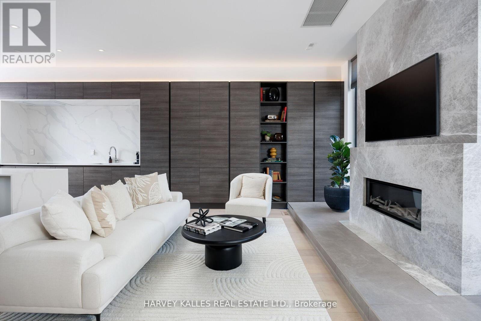 60 Hiltz Avenue, Toronto, Ontario  M4L 2N5 - Photo 6 - E12509864