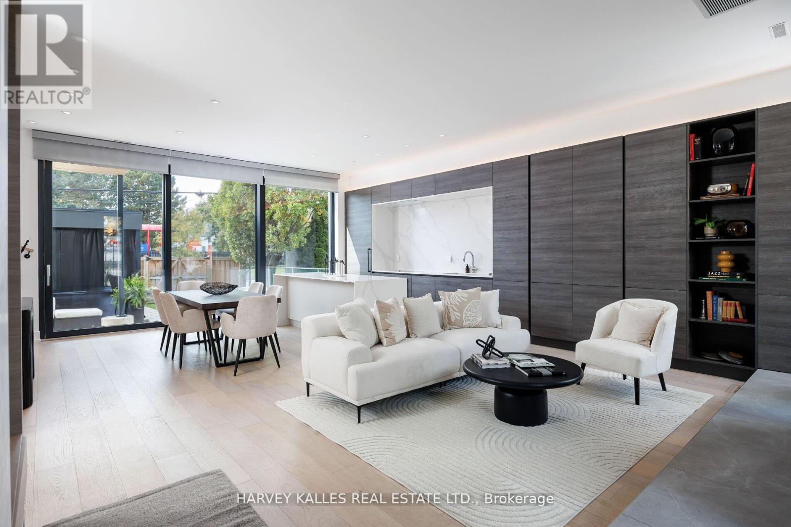 60 Hiltz Avenue, Toronto, Ontario  M4L 2N5 - Photo 8 - E12509864