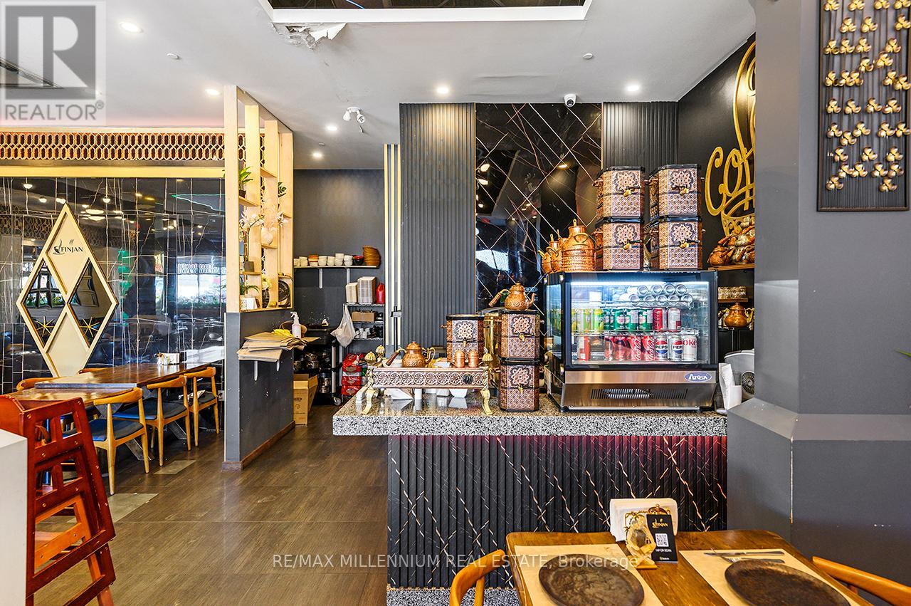 3 - 2520 Postmaster Drive, Oakville, Ontario  L6M 0N2 - Photo 15 - W12509300