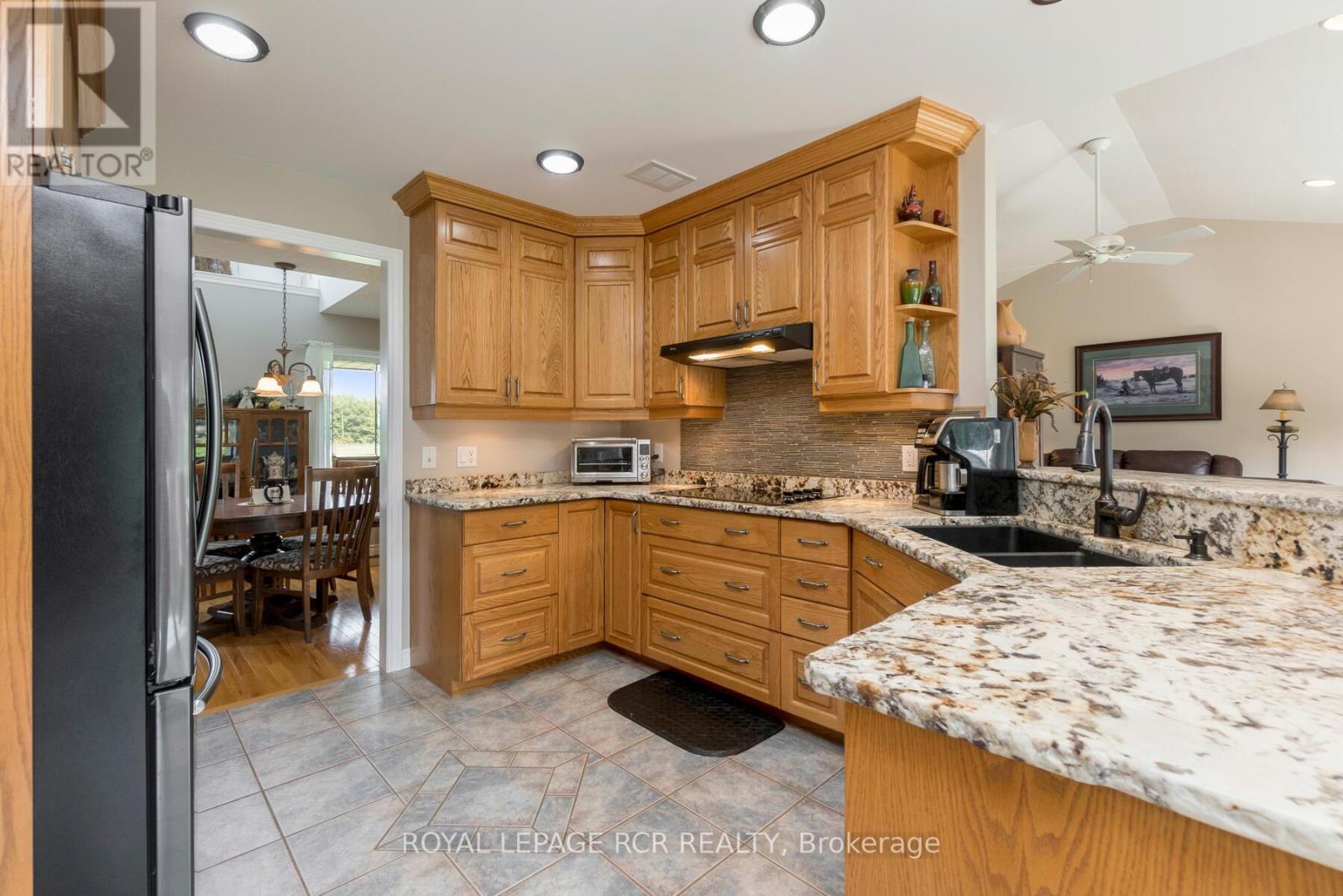 102554 Road 49 Road, West Grey, Ontario  N0G 1C0 - Photo 15 - X12509134