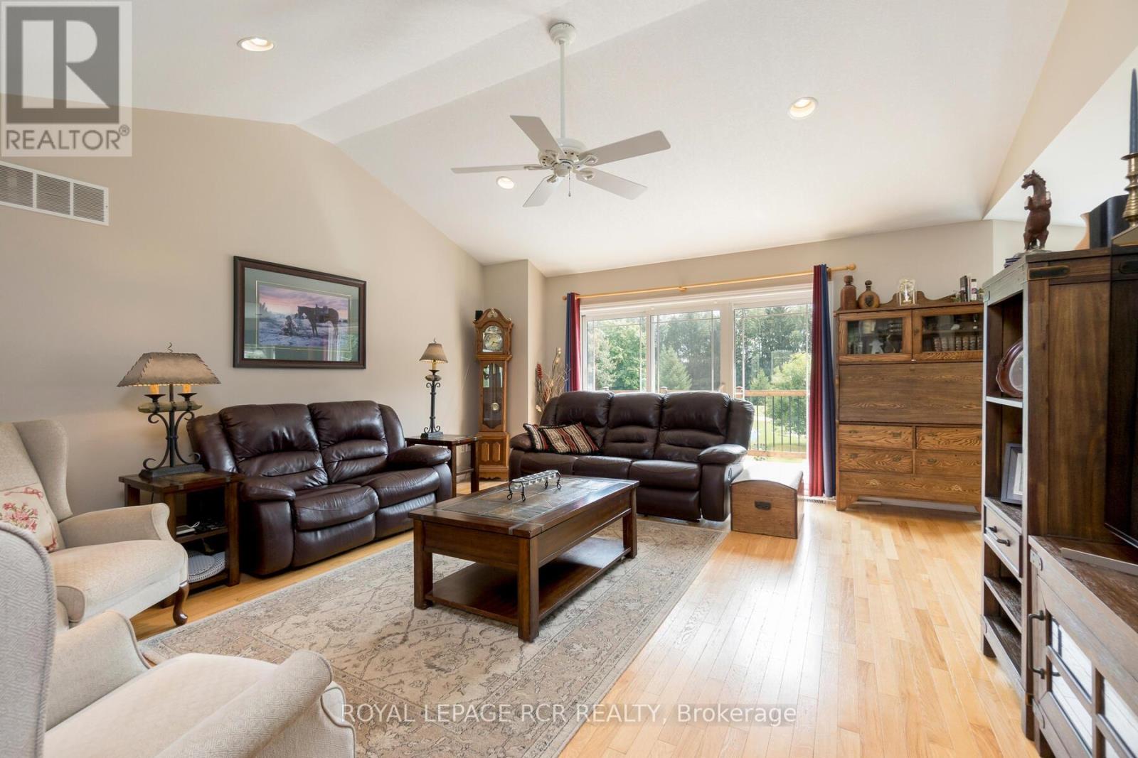 102554 Road 49 Road, West Grey, Ontario  N0G 1C0 - Photo 9 - X12509134