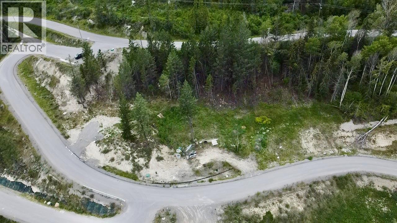 6200 COLUMBIA LAKE Road Unit# Lot 11, fairmont hot springs, British Columbia