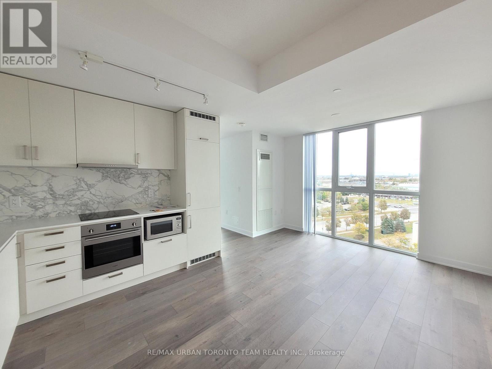 909 - 60 Honeycrisp Crescent, Vaughan, Ontario  L4K 0M7 - Photo 2 - N12509736