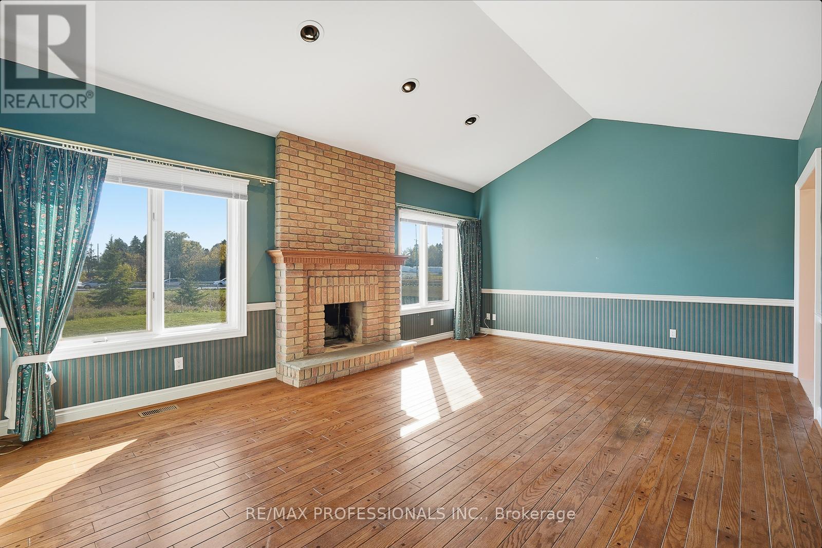 10050 Warden Avenue, Markham (Victoria Manor-Jennings Gate), Ontario  L6C 1N3 - Photo 16 - N12509742