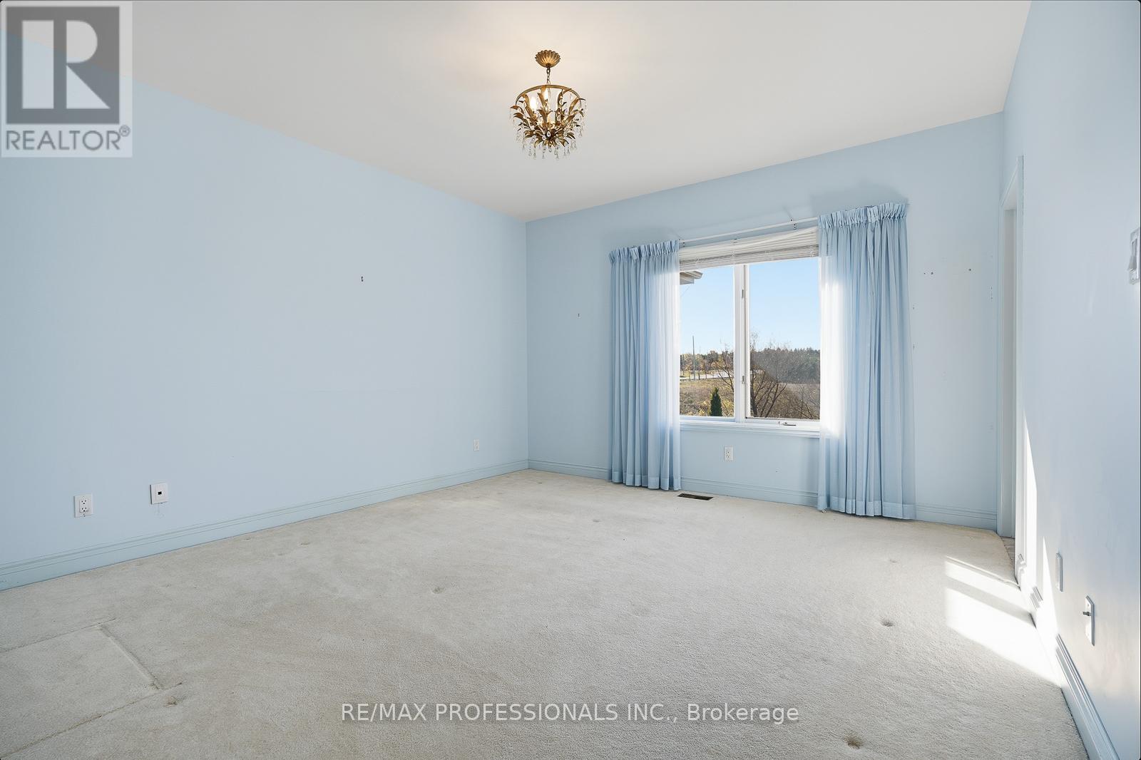 10050 Warden Avenue, Markham (Victoria Manor-Jennings Gate), Ontario  L6C 1N3 - Photo 25 - N12509742