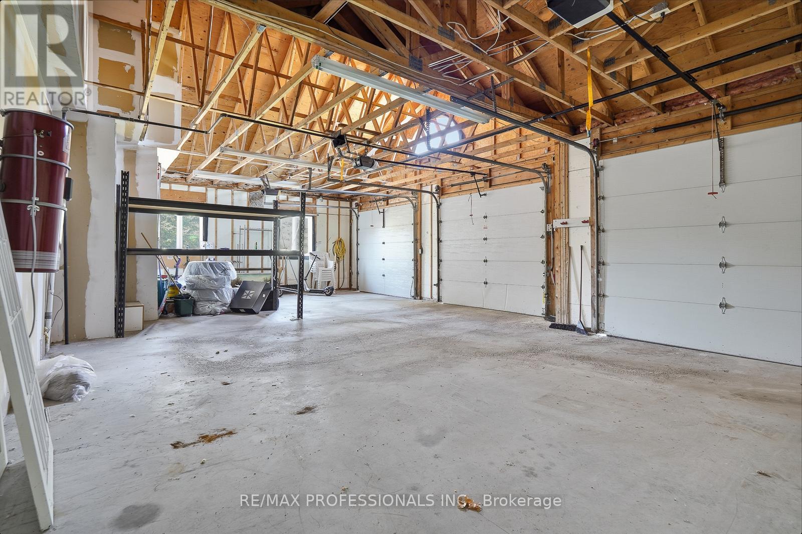 10050 Warden Avenue, Markham (Victoria Manor-Jennings Gate), Ontario  L6C 1N3 - Photo 33 - N12509742