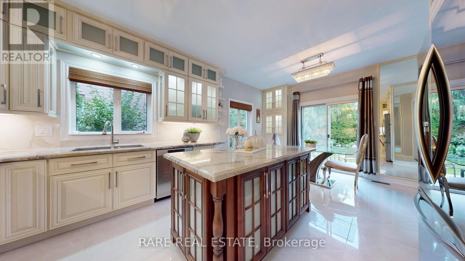 68 Kirkbride Crescent, Vaughan, Ontario  L6A 2J5 - Photo 10 - N12509800