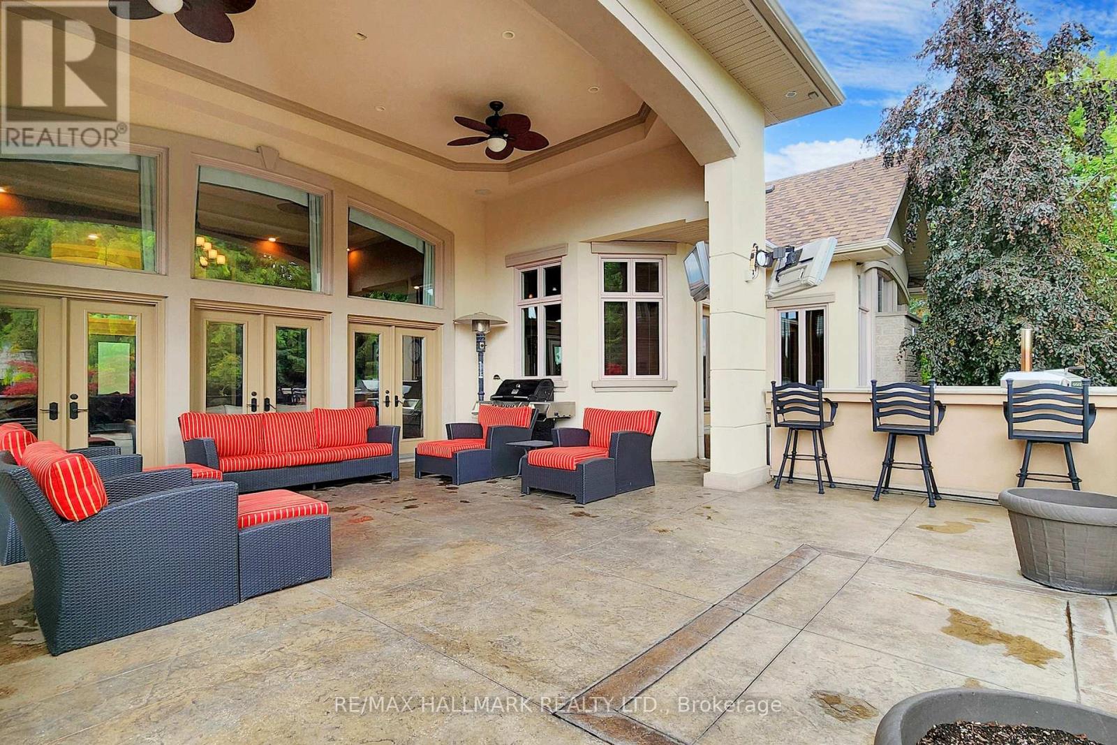 63 Grayfield Drive, Whitchurch-Stouffville, Ontario  L4A 0B1 - Photo 17 - N12509834