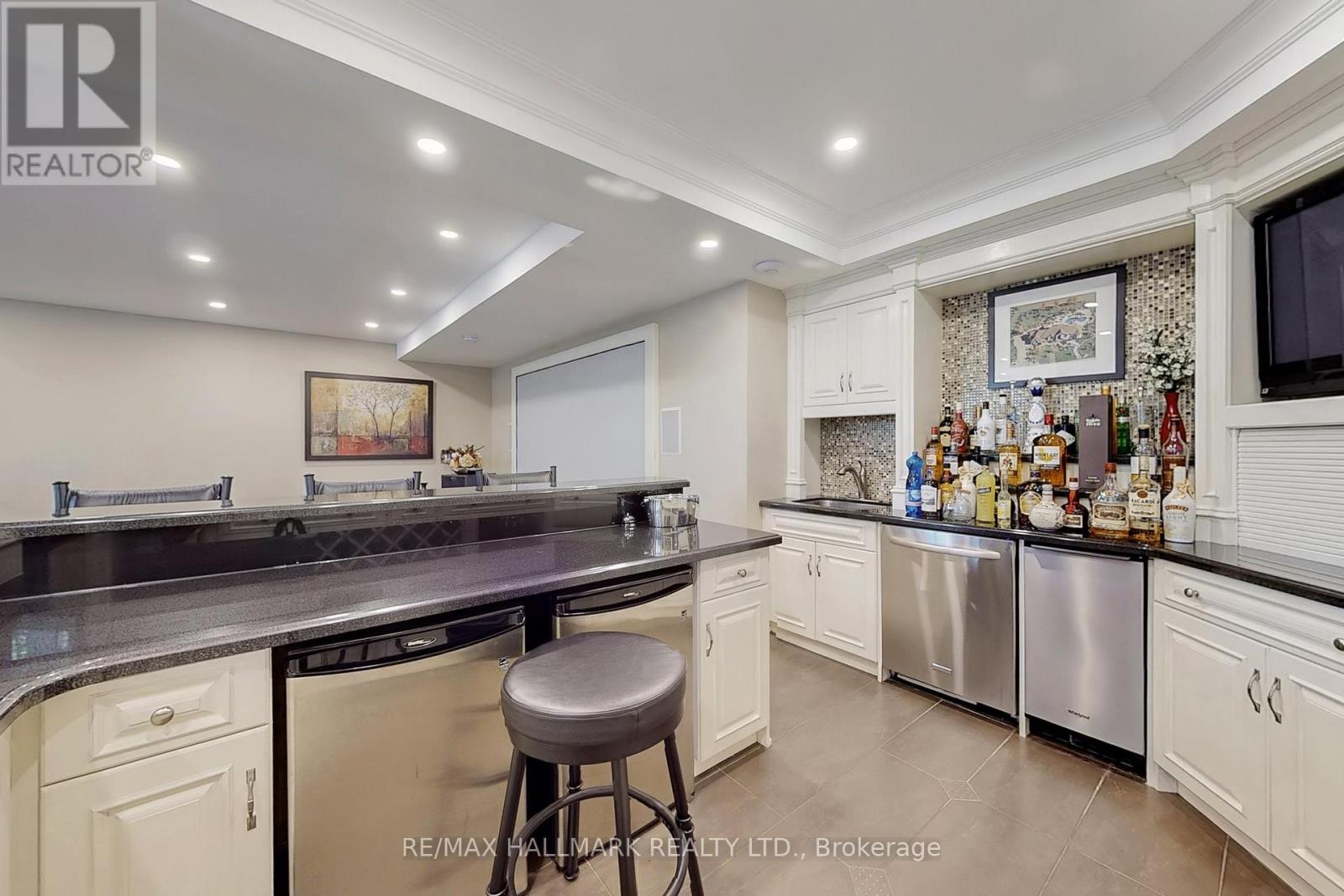 63 Grayfield Drive, Whitchurch-Stouffville, Ontario  L4A 0B1 - Photo 26 - N12509834