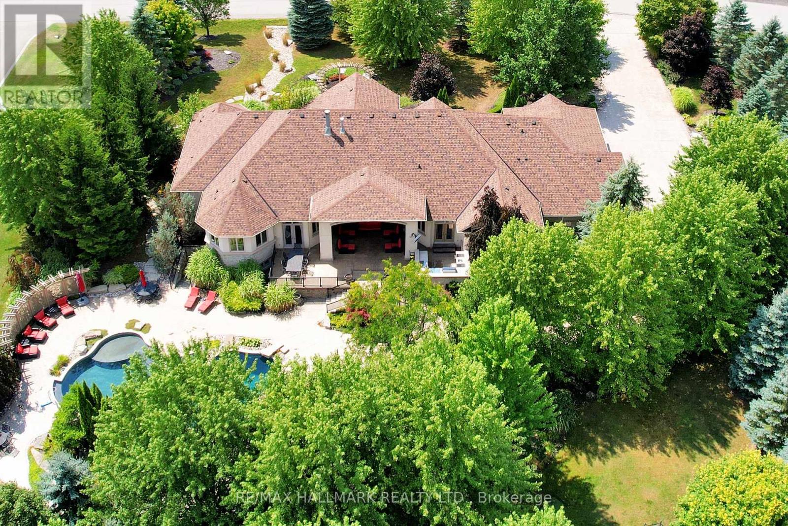 63 Grayfield Drive, Whitchurch-Stouffville, Ontario  L4A 0B1 - Photo 49 - N12509834