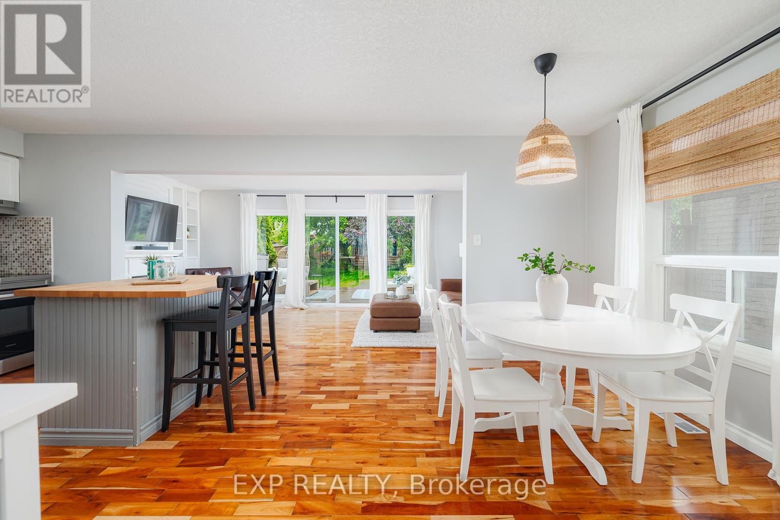 508 Brookmill Crescent, Waterloo, Ontario  N2V 2M1 - Photo 3 - X12413985