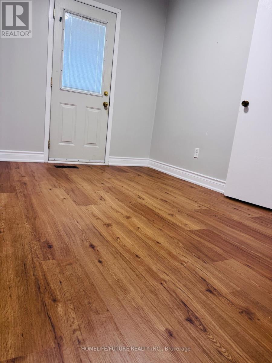 53 Fitzgibbon Avenue, Toronto, Ontario  M1K 4A1 - Photo 3 - E12509542