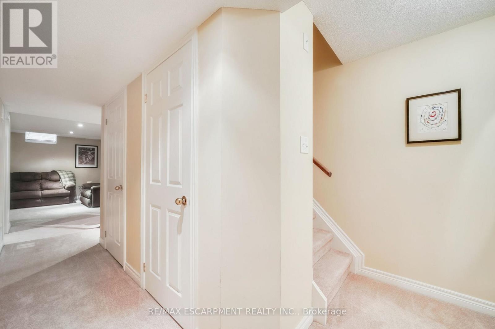 4005 Alexan Crescent, Burlington, Ontario  L7M 5A8 - Photo 19 - W12509738