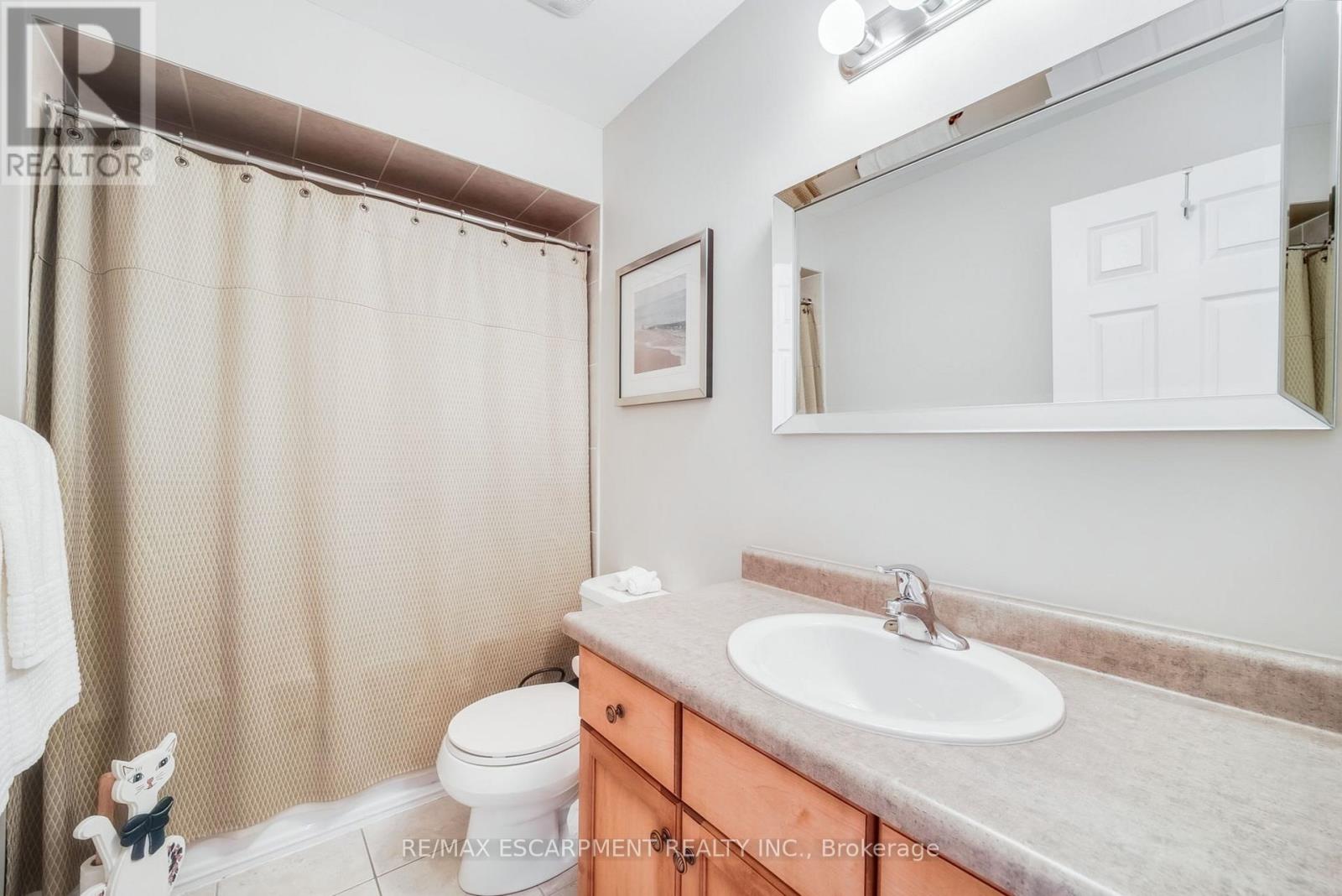 4005 Alexan Crescent, Burlington, Ontario  L7M 5A8 - Photo 23 - W12509738