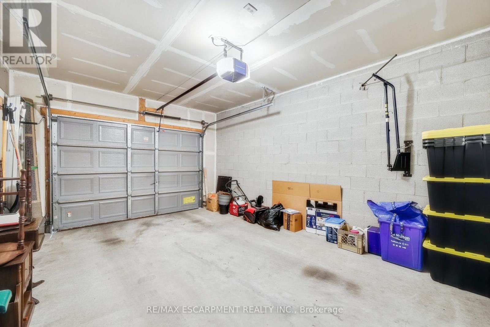 4005 Alexan Crescent, Burlington, Ontario  L7M 5A8 - Photo 27 - W12509738