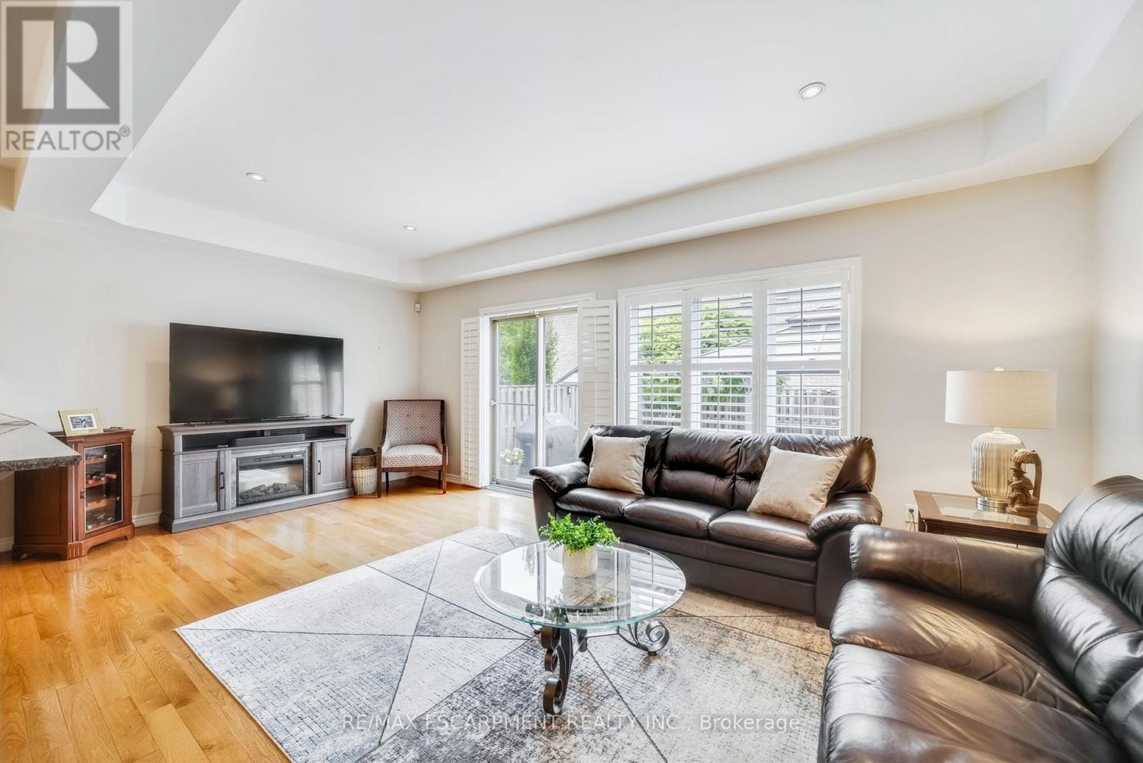 4005 Alexan Crescent, Burlington, Ontario  L7M 5A8 - Photo 8 - W12509738