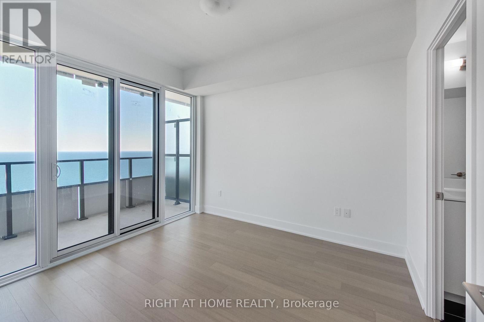 5105 - 30 Shore Breeze Drive, Toronto, Ontario  M8V 1A1 - Photo 14 - W12509740