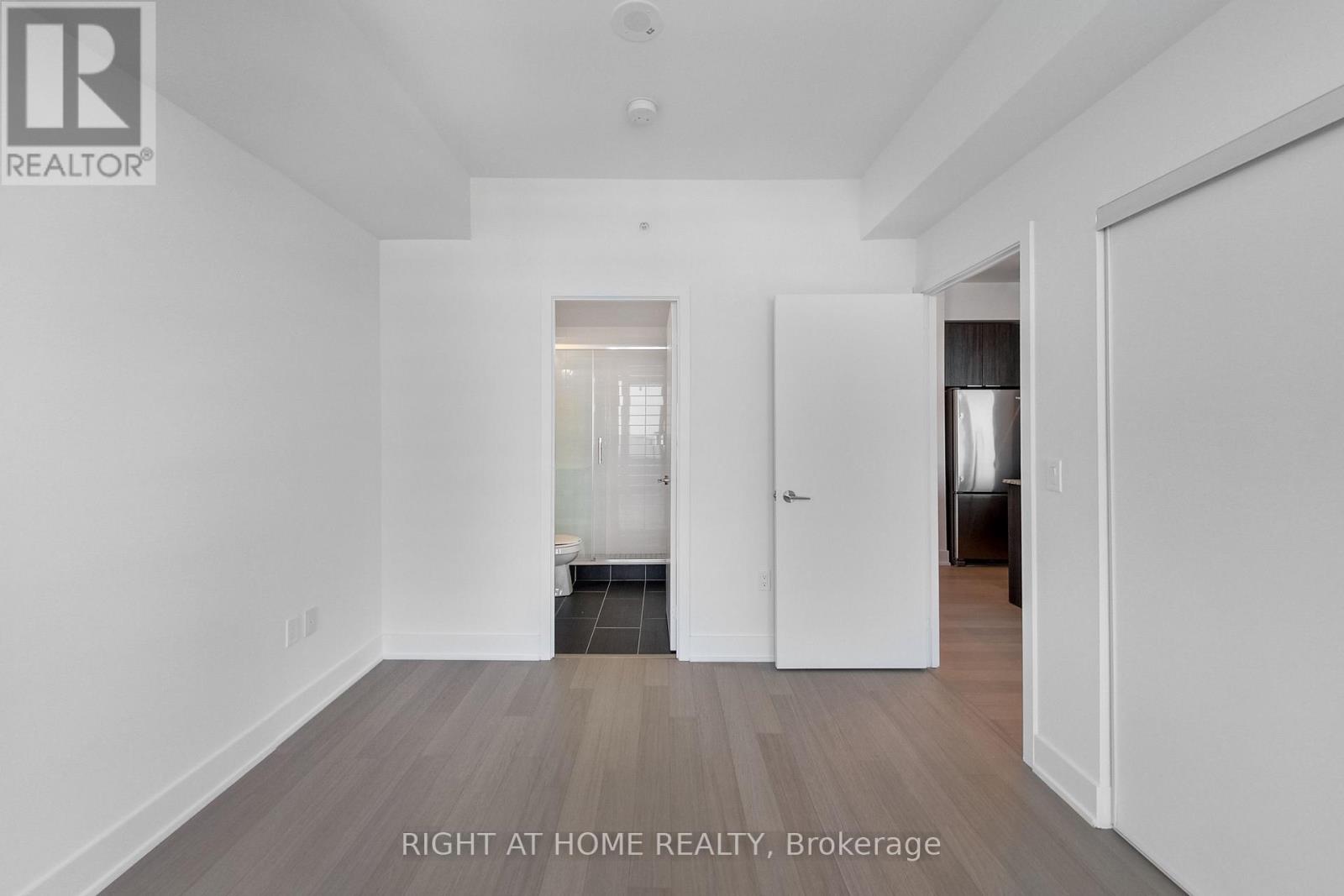 5105 - 30 Shore Breeze Drive, Toronto, Ontario  M8V 1A1 - Photo 17 - W12509740