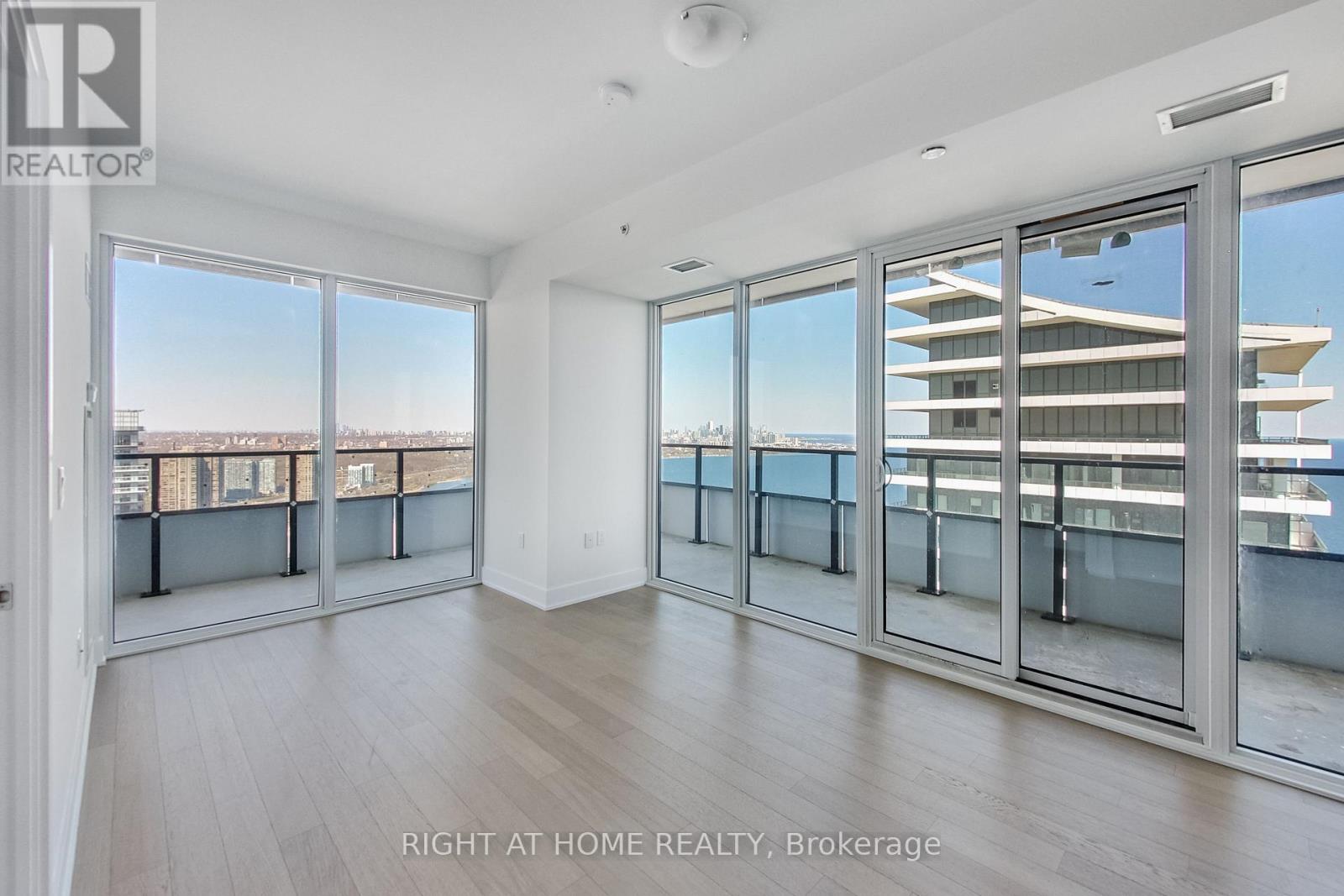 5105 - 30 Shore Breeze Drive, Toronto, Ontario  M8V 1A1 - Photo 21 - W12509740