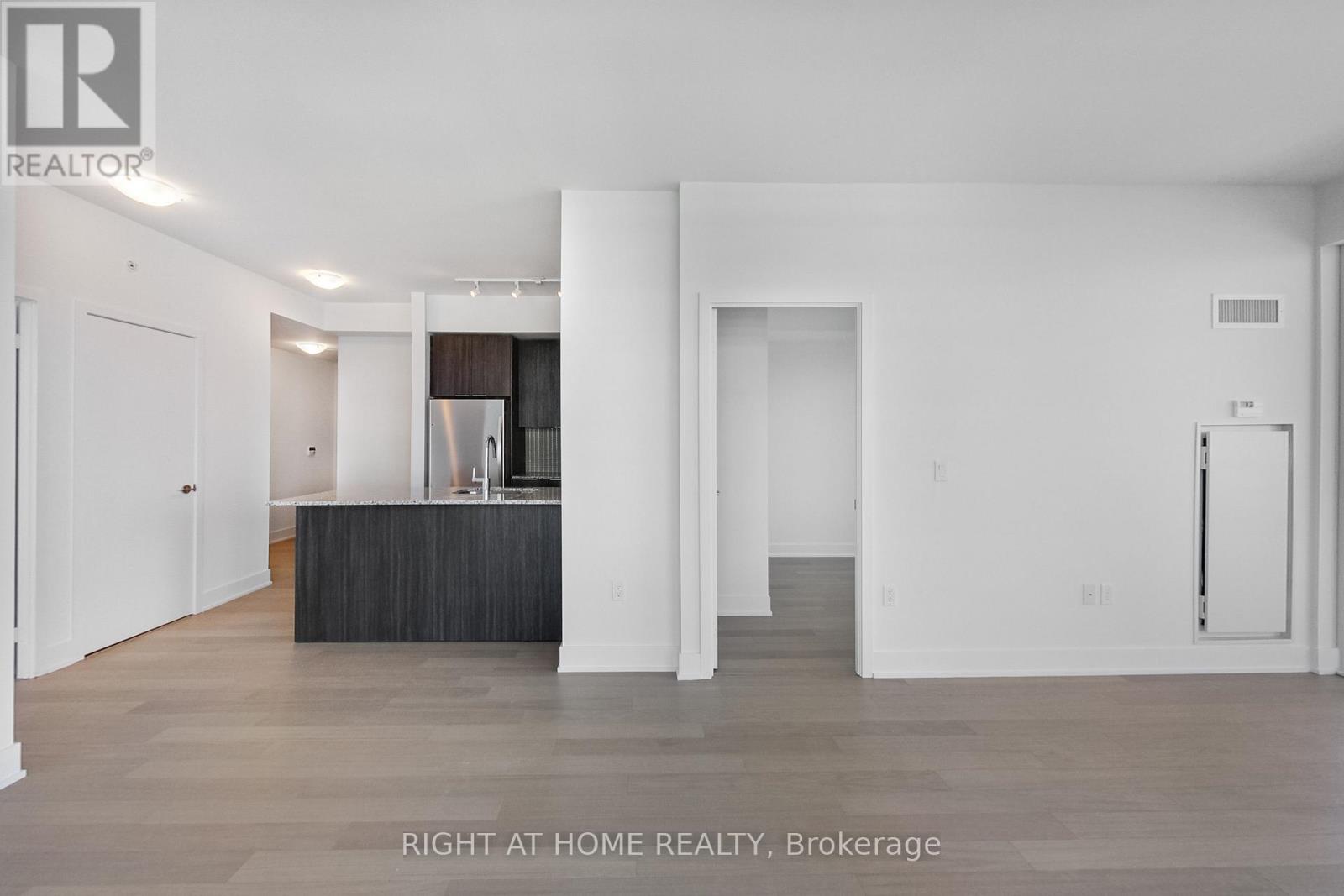 5105 - 30 Shore Breeze Drive, Toronto, Ontario  M8V 1A1 - Photo 22 - W12509740