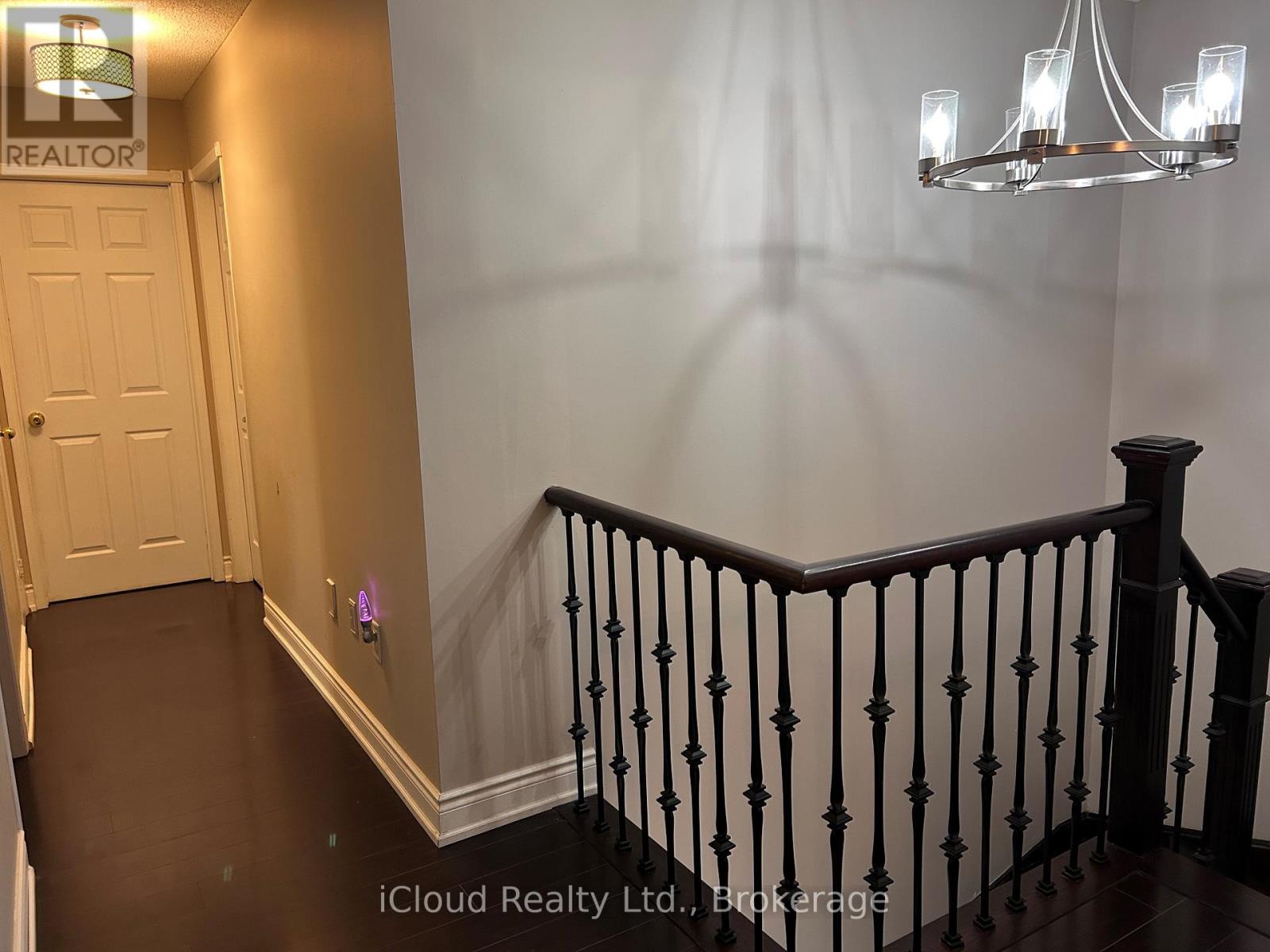 31 Porchlight Road N, Brampton (Fletcher's Creek Village), Ontario  L6X 4S2 - Photo 13 - W12509780