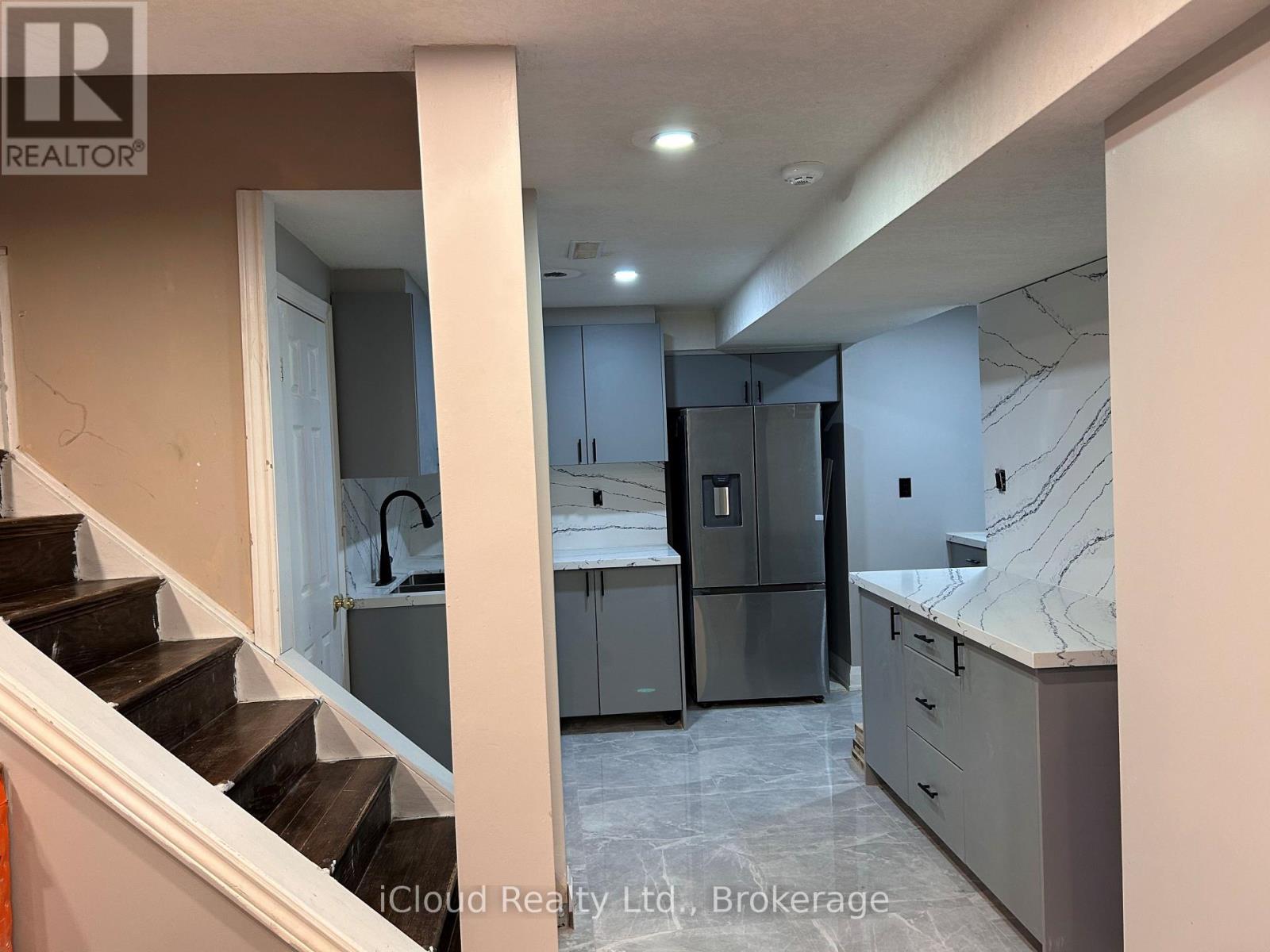 31 Porchlight Road N, Brampton (Fletcher's Creek Village), Ontario  L6X 4S2 - Photo 25 - W12509780