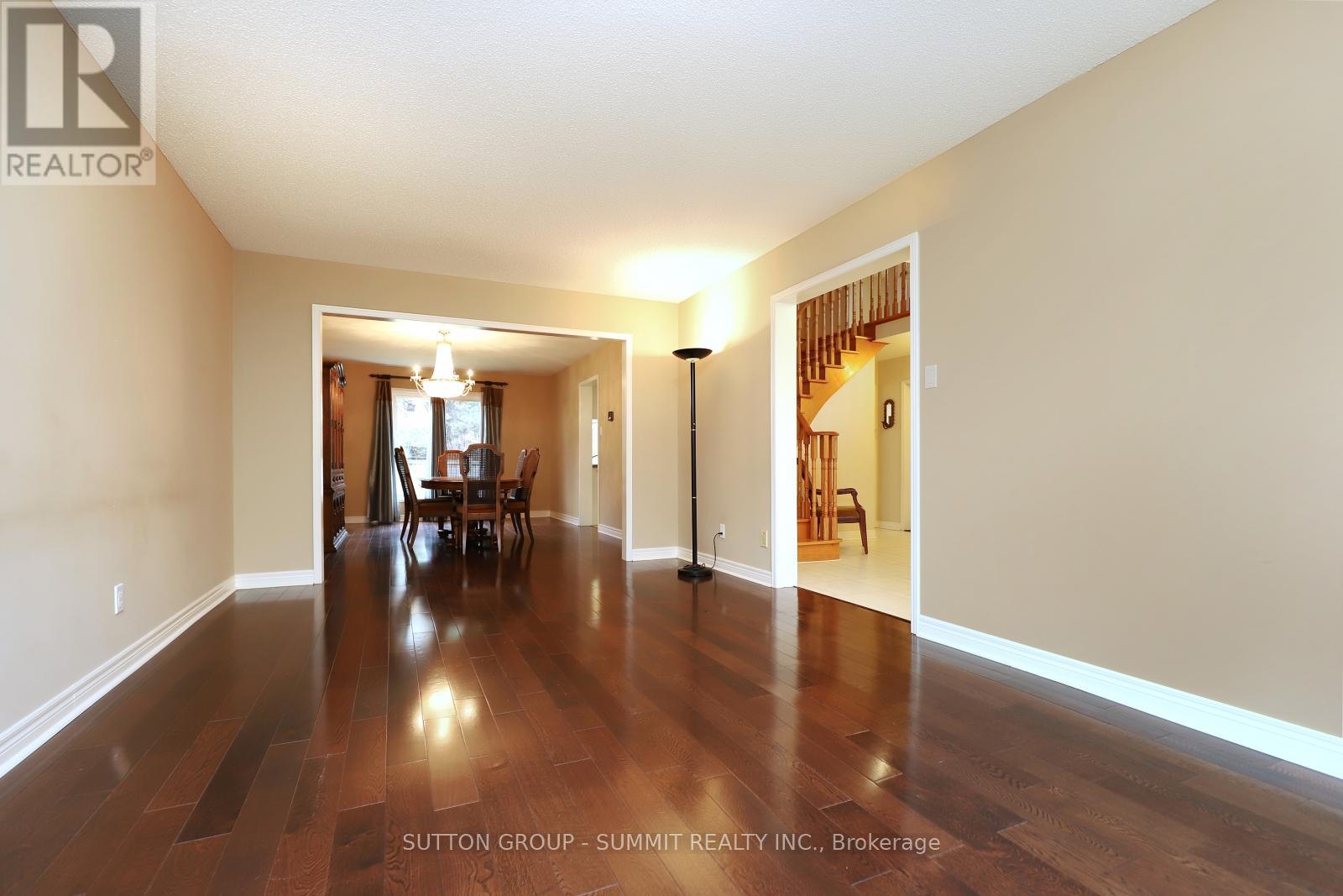 2654 Ambercroft Trail, Mississauga, Ontario  L5M 4K1 - Photo 7 - W12509784