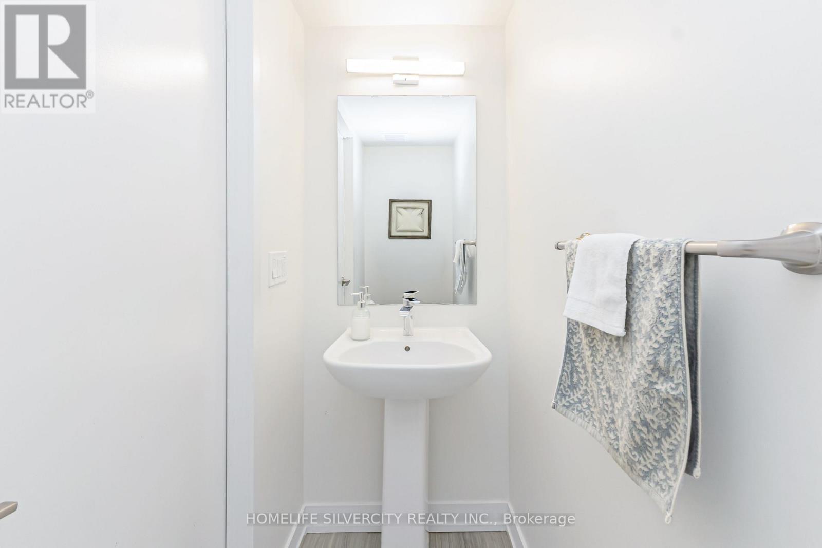 508 - 1127 Cooke Boulevard E, Burlington, Ontario  L7T 0C3 - Photo 11 - W12509806