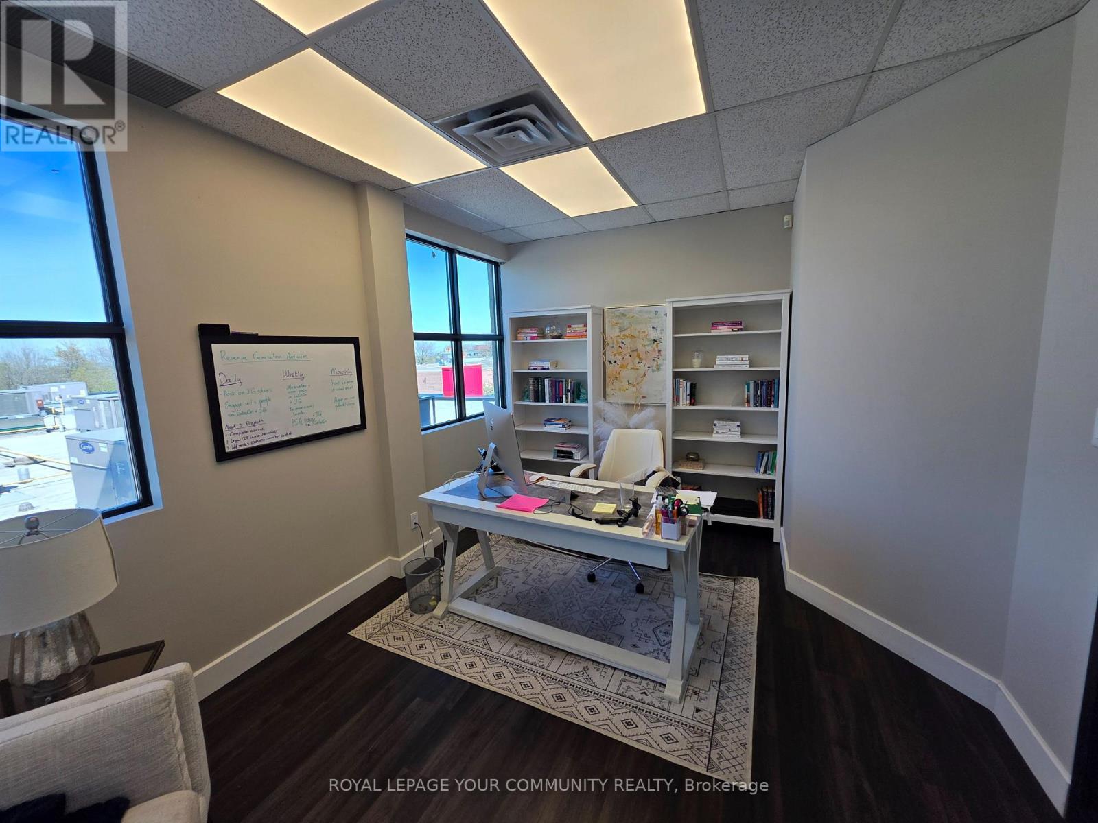 28, 31-32 - 2155 Dunwin Drive, Mississauga, Ontario L5L 4M1 - Photo 6 - W12509856