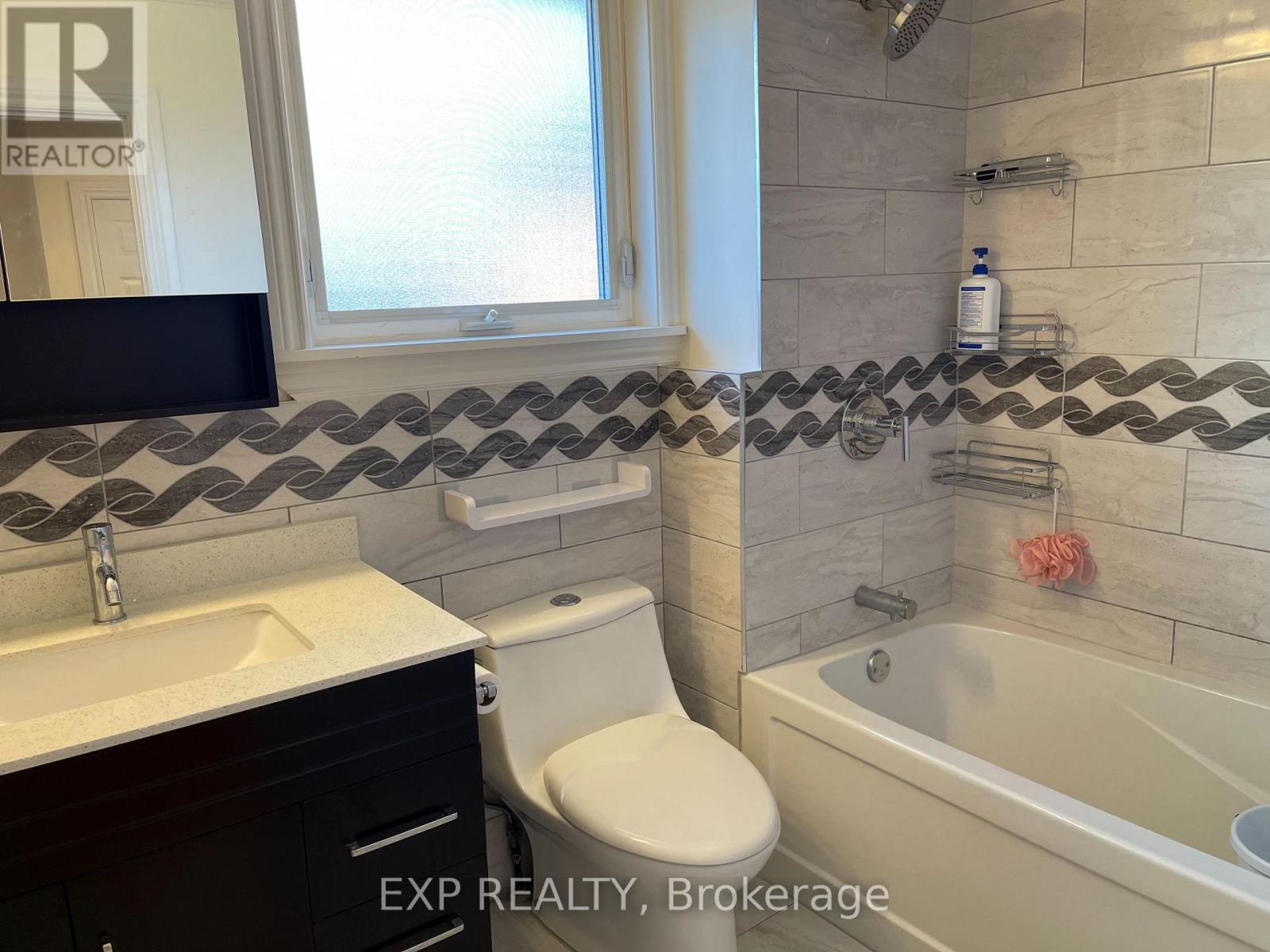 1084 Haig Boulevard, Mississauga, Ontario L5E 2M5 - Photo 23 - W12474827