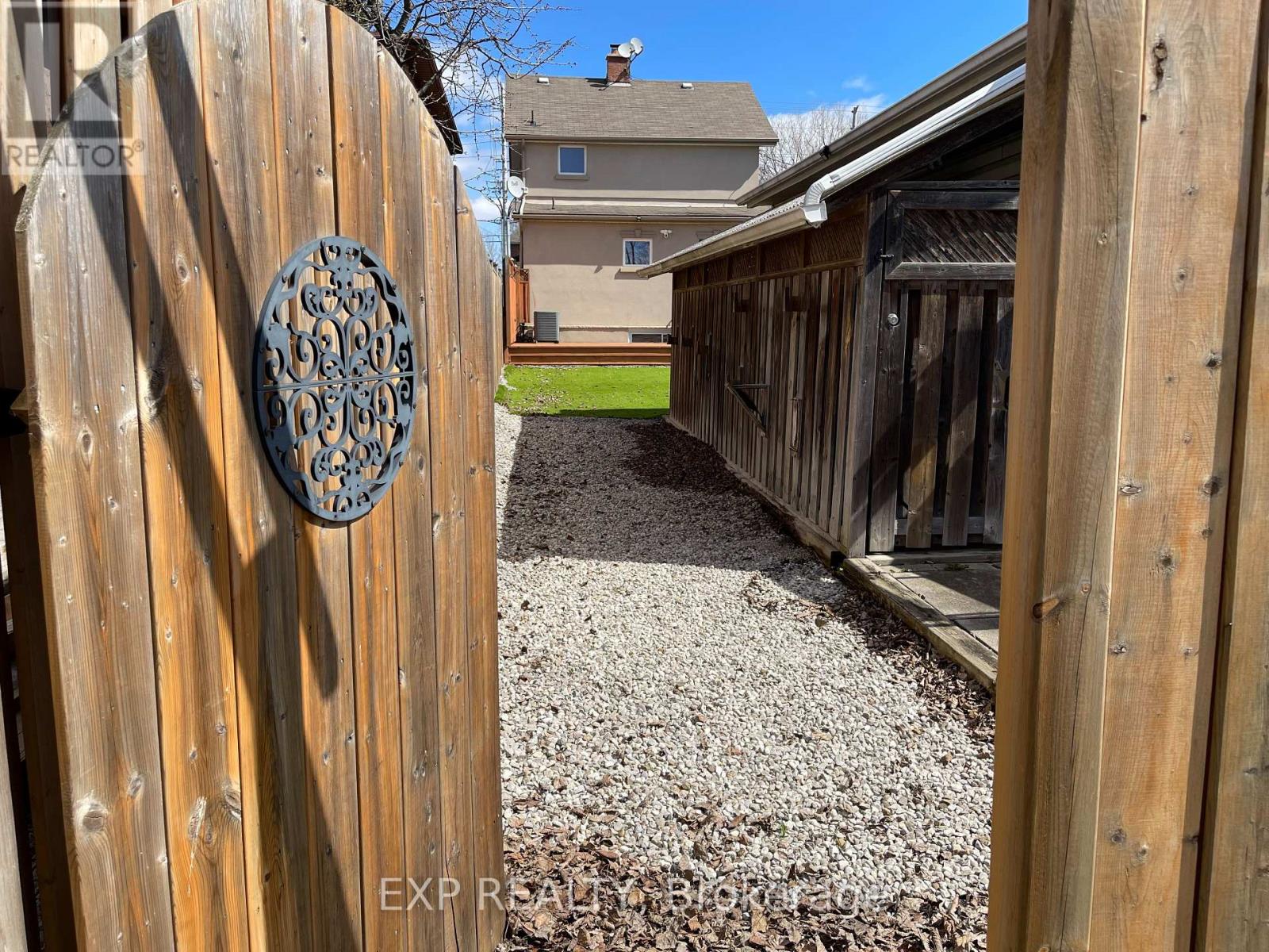 1084 Haig Boulevard, Mississauga, Ontario L5E 2M5 - Photo 36 - W12474827