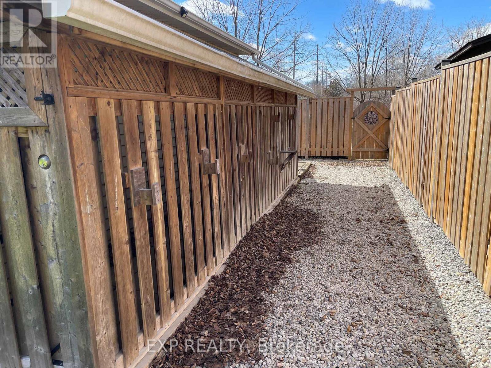 1084 Haig Boulevard, Mississauga, Ontario L5E 2M5 - Photo 35 - W12474827