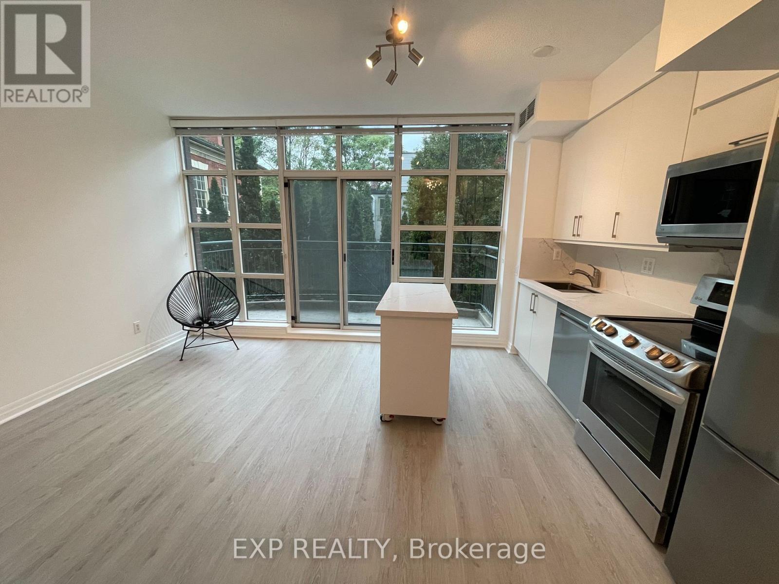 227 - 901 Queen Street W, Toronto, Ontario M6J 3X4 - Photo 2 - C12483794