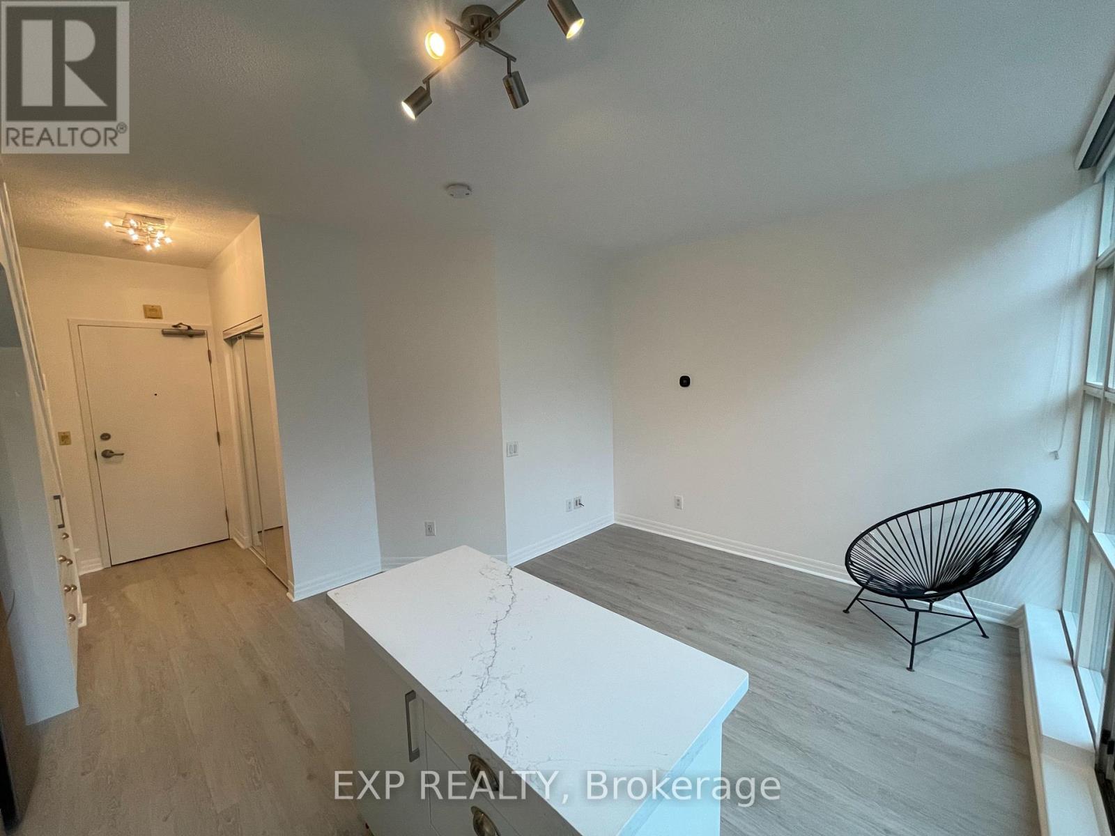 227 - 901 Queen Street W, Toronto, Ontario M6J 3X4 - Photo 6 - C12483794