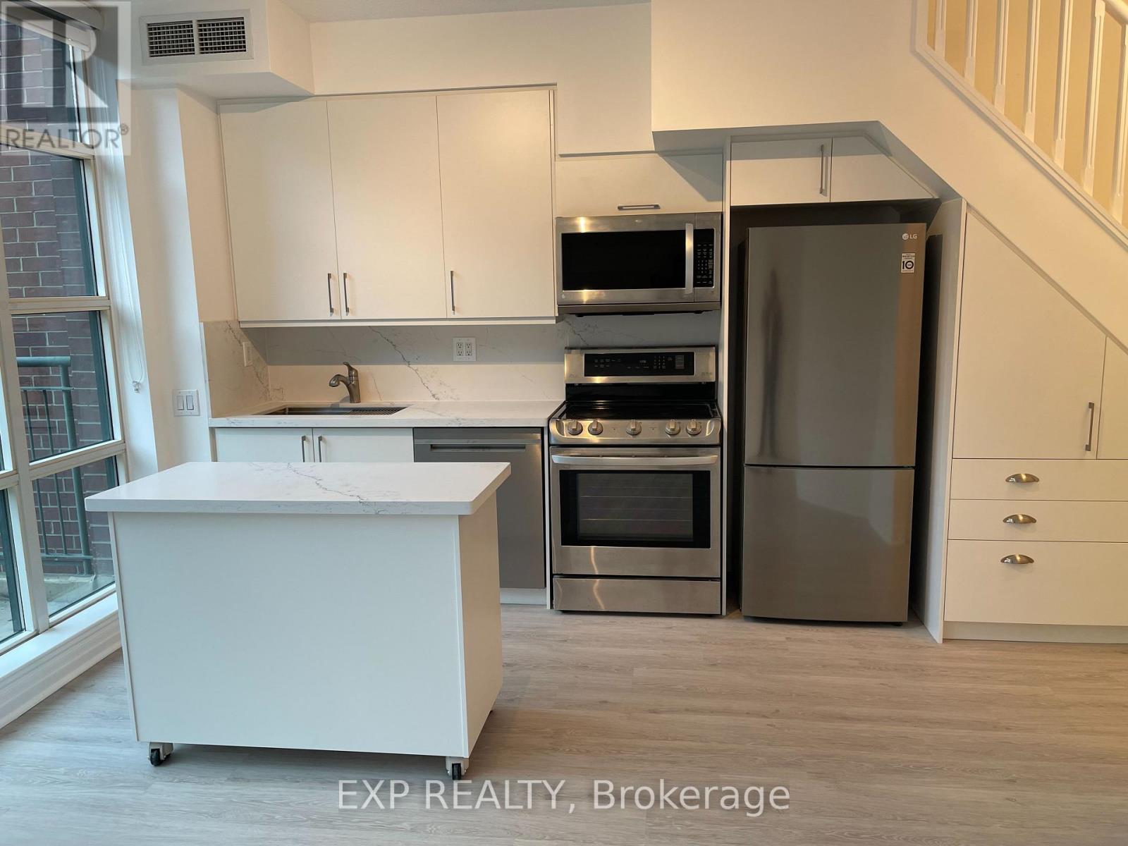 227 - 901 Queen Street W, Toronto, Ontario M6J 3X4 - Photo 4 - C12483794