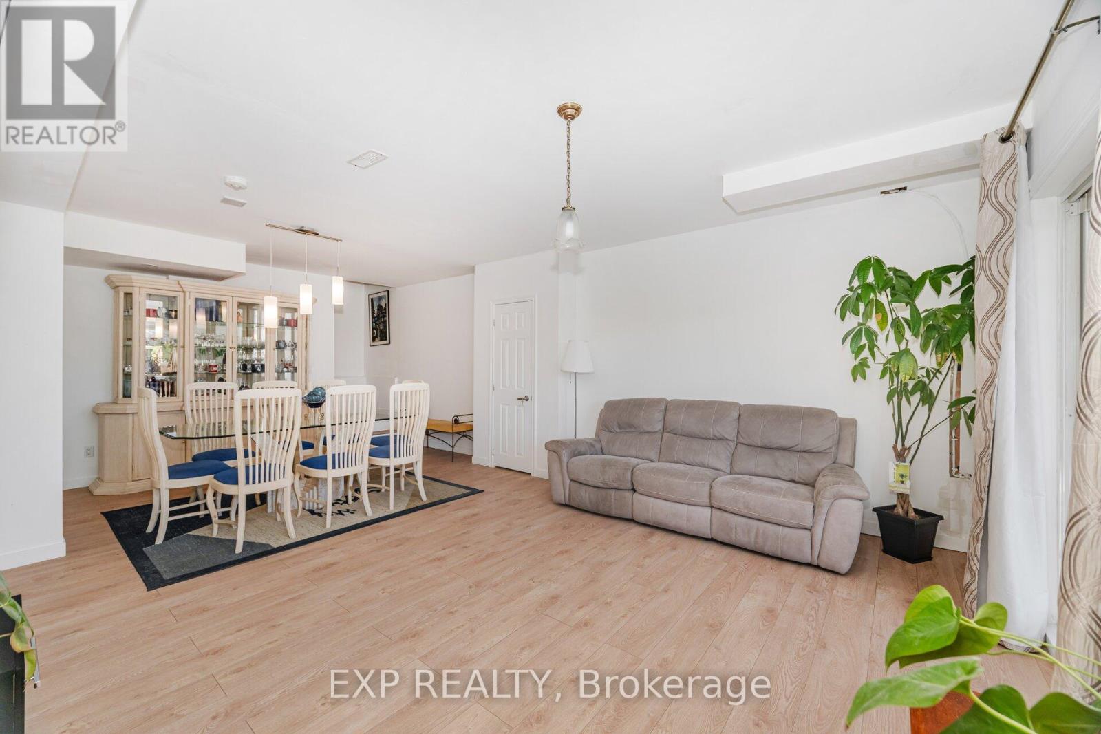 33 Charlotte Abby Drive, East Gwillimbury, Ontario  L9N 0T1 - Photo 41 - N12418731