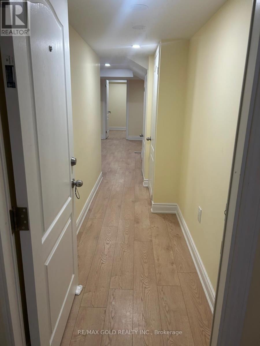 71 Lanark Circle, Brampton, Ontario  L6X 5L3 - Photo 22 - W12504836