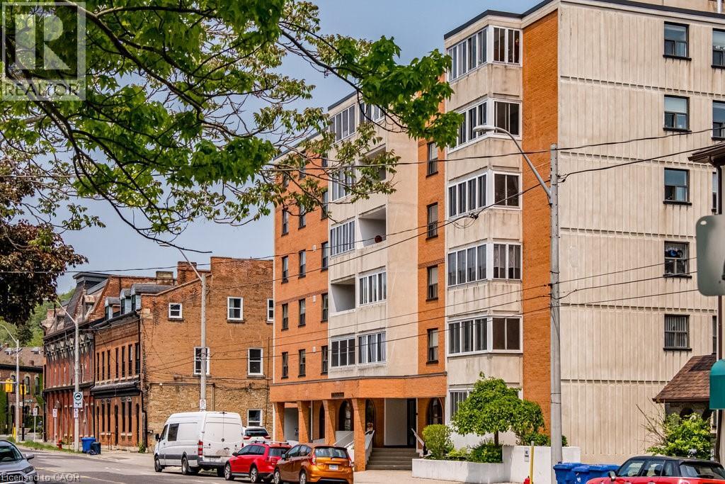 23 MAIN Street Unit# 205, Dundas, Ontario