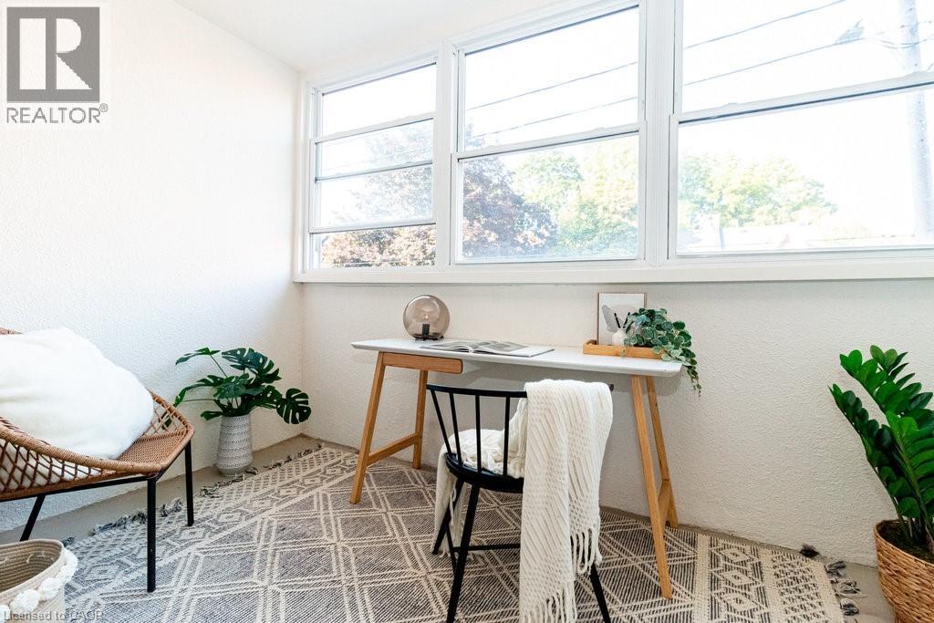 23 Main Street Unit# 205, Dundas, Ontario L9H 2P7 - Photo 2 - 40769567