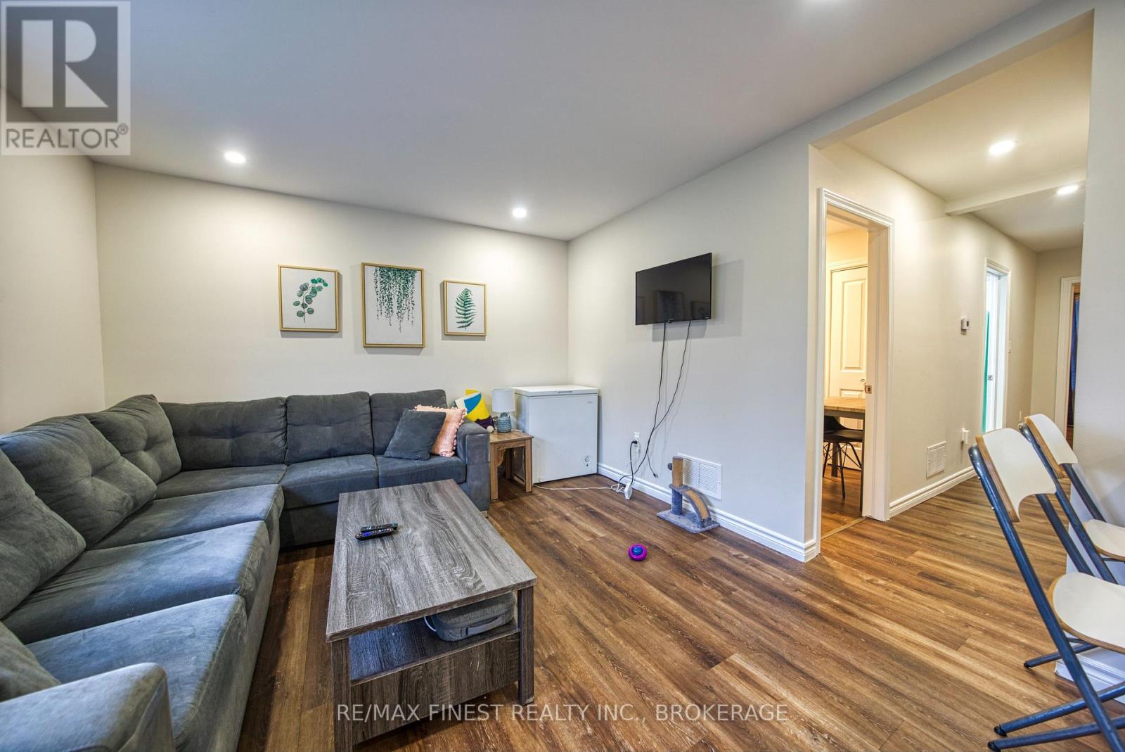 430 Macdonnell Street, Kingston, Ontario K7L 4E4 - Photo 5 - X12509948