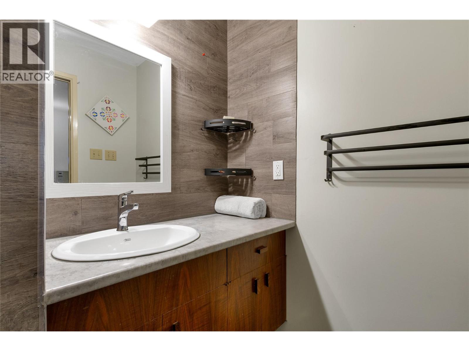 11700 Palfrey Drive W, Coldstream, British Columbia  V1B 1A8 - Photo 32 - 10366997