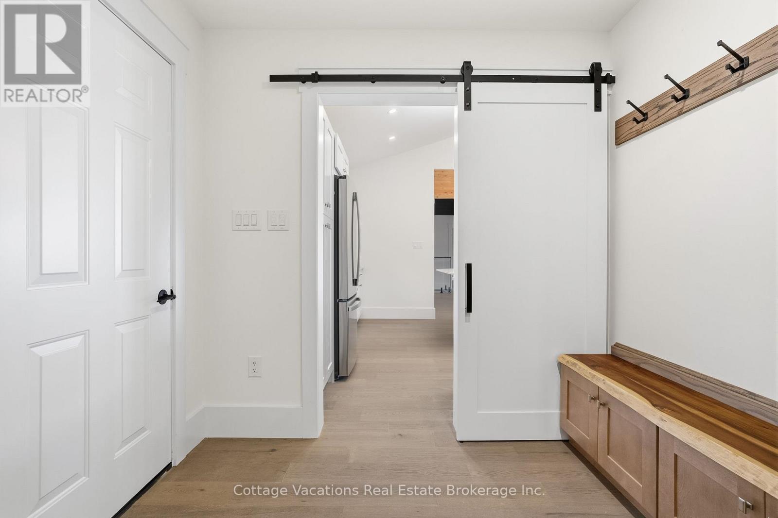 1111 Lakeshore Drive, Gravenhurst, Ontario P1P 1R2 - Photo 15 - X12509950