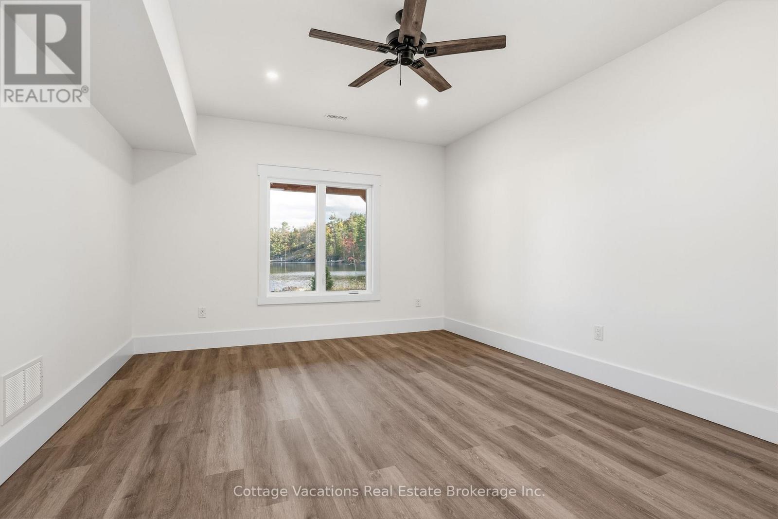 1111 Lakeshore Drive, Gravenhurst, Ontario P1P 1R2 - Photo 22 - X12509950